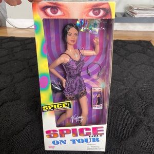 Spice Girls on tour Victoria doll